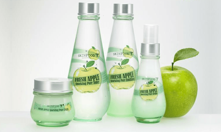 Keep the shine away with the Fresh Apple Sparkling Pore Line. Image courtesy of Skinfood